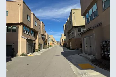 12745 Watt Lane #B, Sylmar, CA 91342 - Photo 27