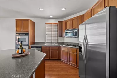 29458 Shannon Court, Canyon Country, CA 91387 - Photo 5