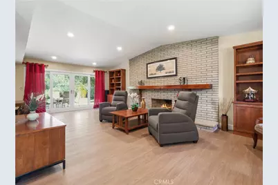 27323 Eaglehelm Drive, Canyon Country, CA 91387 - Photo 9