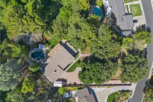 27323 Eaglehelm Dr, Canyon Country, CA 91387 - Photo 5