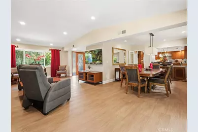 27323 Eaglehelm Drive, Canyon Country, CA 91387 - Photo 11