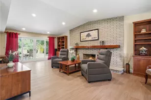 27323 Eaglehelm Dr, Canyon Country, CA 91387 - Photo 9