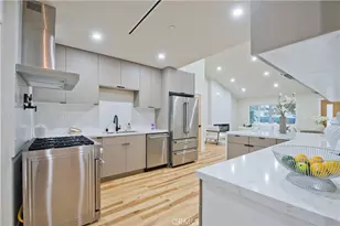 17905 Bullock St, Encino, CA 91316 - Photo 11