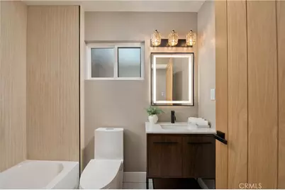 17905 Bullock Street, Encino, CA 91316 - Photo 23