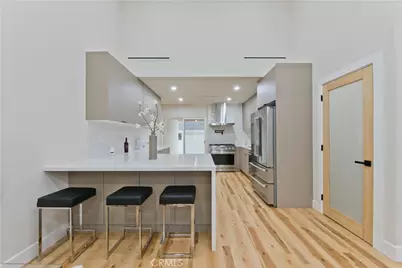 17905 Bullock Street, Encino, CA 91316 - Photo 9