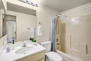 15155 Trail View Ct, Sylmar, CA 91342 - Photo 23