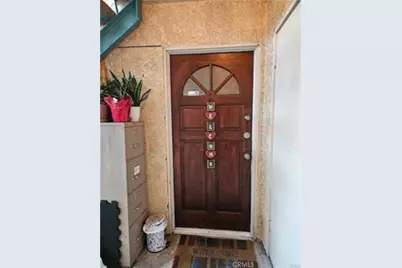 18307 Burbank Boulevard #41, Tarzana, CA 91356 - Photo 9