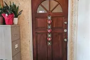 18307 Burbank Blvd, Tarzana, CA 91356 - Photo 9