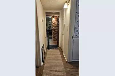 18307 Burbank Boulevard #41, Tarzana, CA 91356 - Photo 7