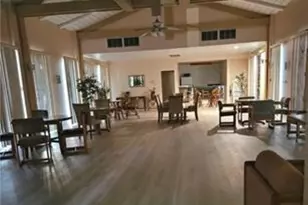 18307 Burbank Blvd, Tarzana, CA 91356 - Photo 13