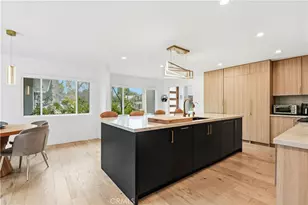 22637 Erwin St, Woodland Hills, CA 91367 - Photo 7