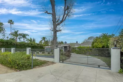 22637 Erwin Street, Woodland Hills, CA 91367 - Photo 35