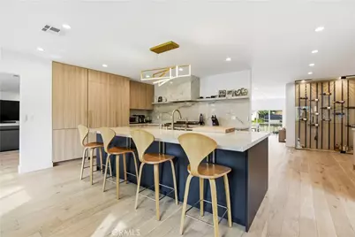 22637 Erwin Street, Woodland Hills, CA 91367 - Photo 15