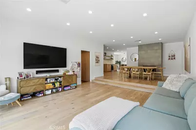 22637 Erwin Street, Woodland Hills, CA 91367 - Photo 19
