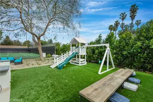 22637 Erwin St, Woodland Hills, CA 91367 - Photo 31