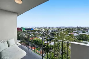 818 N Doheny Dr, West Hollywood, CA 90069 - Photo 21