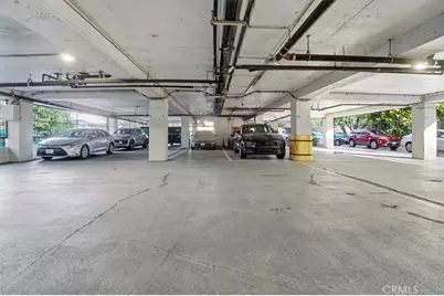 818 N Doheny Drive #908, West Hollywood, CA 90069 - Photo 67