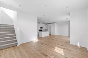 9423 1/2 N Sepulveda Blvd, North Hills, CA 91343 - Photo 5