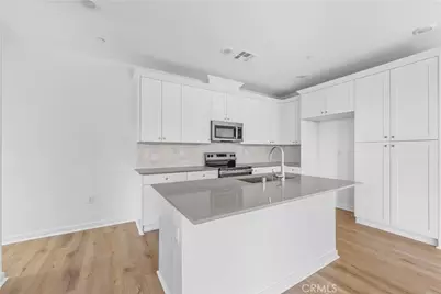 9423 1/2 N. Sepulveda Blvd. #6, North Hills, CA 91343 - Photo 9