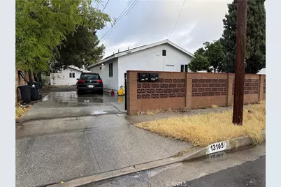 13105 Desmond, Pacoima, CA 91331 - Photo 41