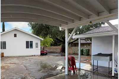 13105 Desmond, Pacoima, CA 91331 - Photo 35