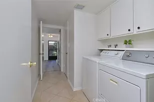 12951 Riverside Dr, Sherman Oaks, CA 91423 - Photo 27