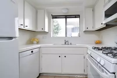 12951 Riverside Drive #4, Sherman Oaks, CA 91423 - Photo 23