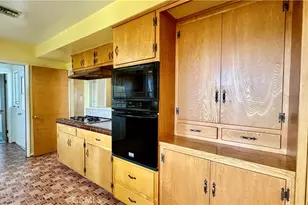 17439 Donmetz St, Granada Hills, CA 91344 - Photo 9