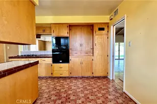 17439 Donmetz St, Granada Hills, CA 91344 - Photo 11