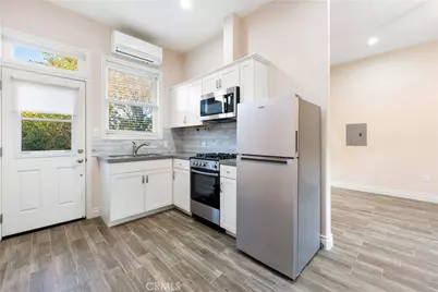 889 Lindamere Court, Simi Valley, CA 93065 - Photo 51