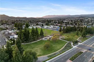 889 Lindamere Ct, Simi Valley, CA 93065 - Photo 65