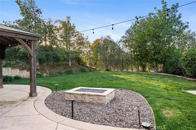 889 Lindamere Court, Simi Valley, CA 93065 - Photo 15