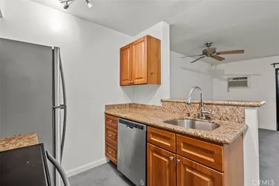 20234 Cantara #125, Winnetka, CA 91306 - Photo 5