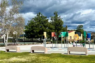 28649 Jardineras Dr, Valencia, CA 91354 - Photo 45