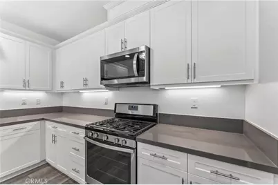 28649 Jardineras Drive, Valencia, CA 91354 - Photo 11