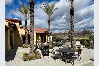 28649 Jardineras Drive, Valencia, CA 91354 - Photo 39
