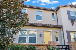 28649 Jardineras Dr, Valencia, CA 91354 - Photo 3