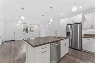 28649 Jardineras Dr, Valencia, CA 91354 - Photo 11