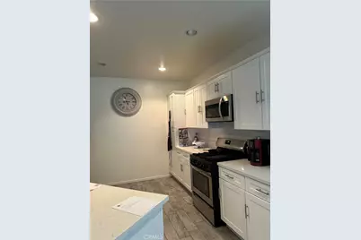 45502 Standridge, Lancaster, CA 93535 - Photo 5