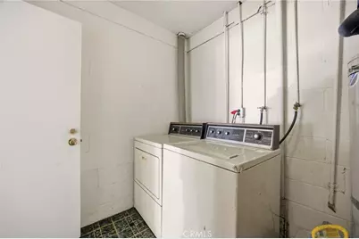 7738 Via Napoli #50, Burbank, CA 91504 - Photo 5