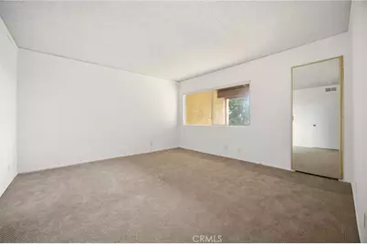 7738 Via Napoli #50, Burbank, CA 91504 - Photo 25