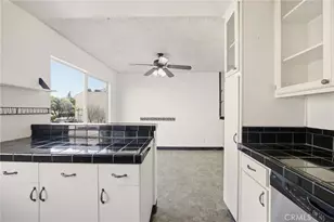 7738 Via Napoli, Burbank, CA 91504 - Photo 15