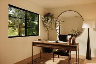 17930 Karen Dr, Encino, CA 91316 - Photo 15