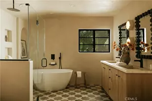 17930 Karen Dr, Encino, CA 91316 - Photo 33