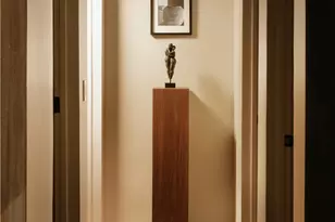 17930 Karen Dr, Encino, CA 91316 - Photo 15