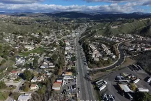 16805 Sierra Hwy, Canyon Country, CA 91350 - Photo 3