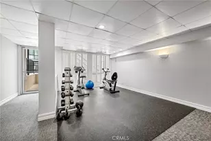 906 N Doheny Dr, West Hollywood, CA 90069 - Photo 15