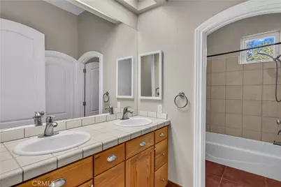10234 Clover Drive, Oak Hills, CA 92344 - Photo 17