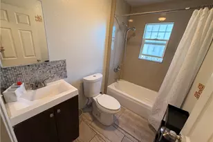536 W 42nd St, Los Angeles, CA 90037 - Photo 13