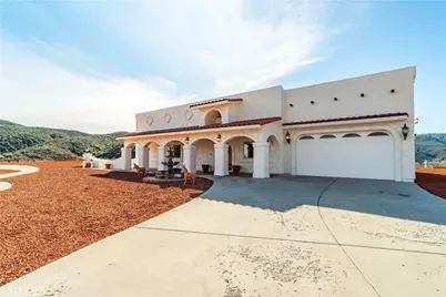 43738 Mountain View Rd, Lake Hughes, CA 93532 - Photo 5